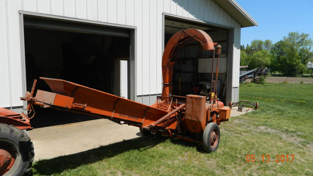 Long hopper blower with the power unit option